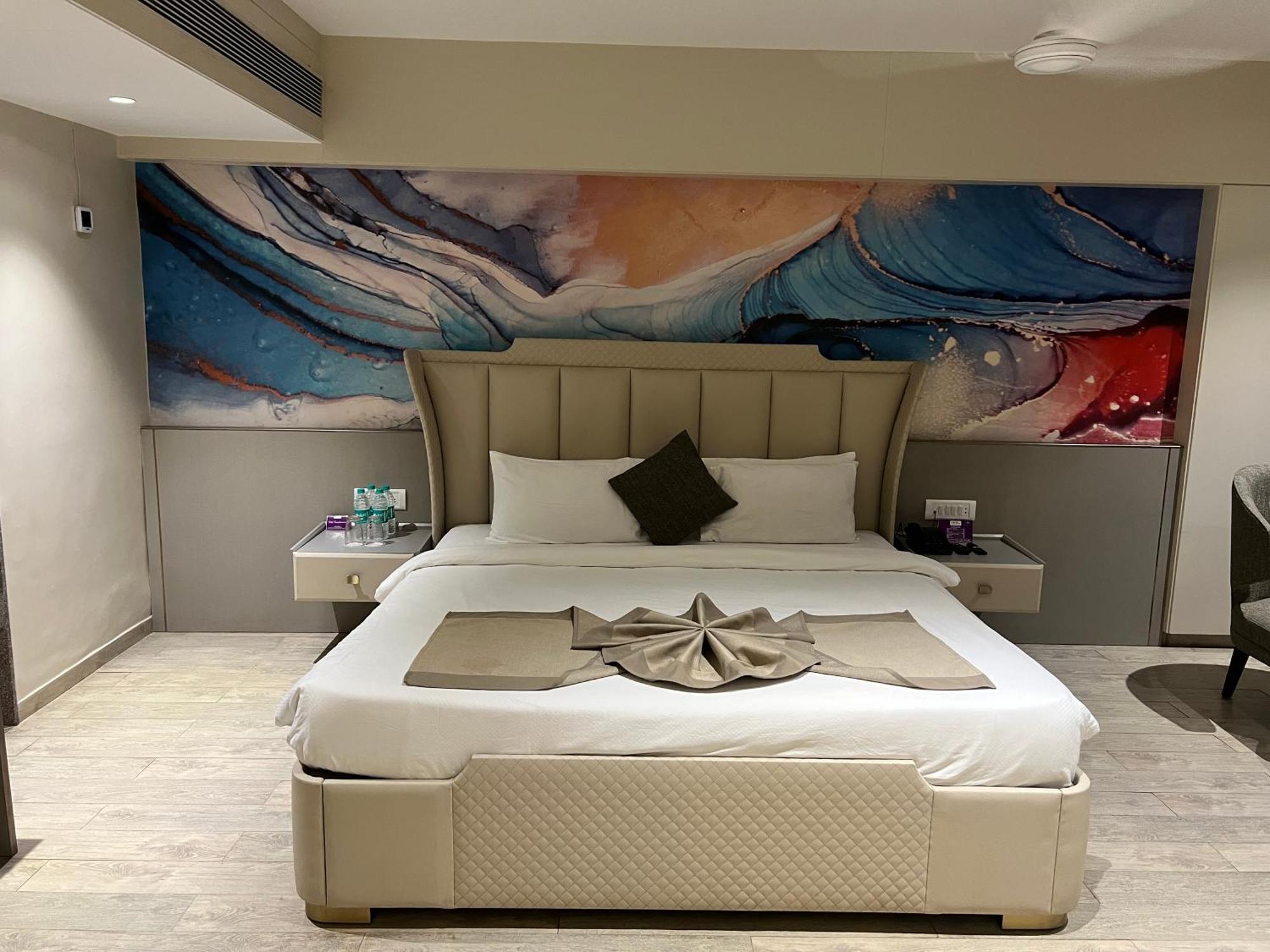 Vits Shalimar, Ankleshwar Hotel Kültér fotó