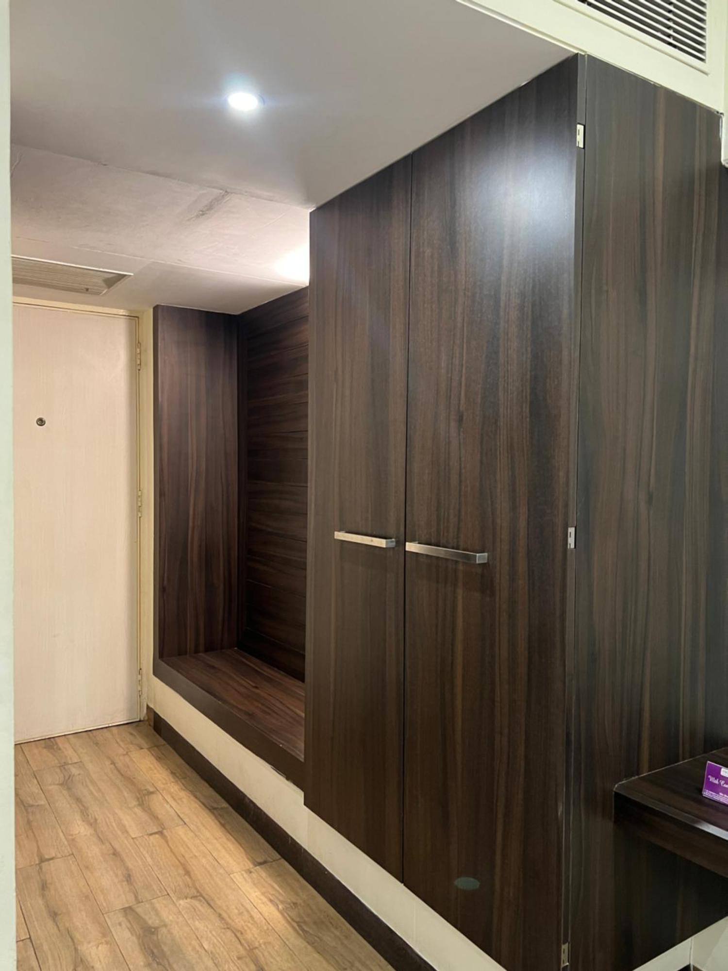 Vits Shalimar, Ankleshwar Hotel Kültér fotó