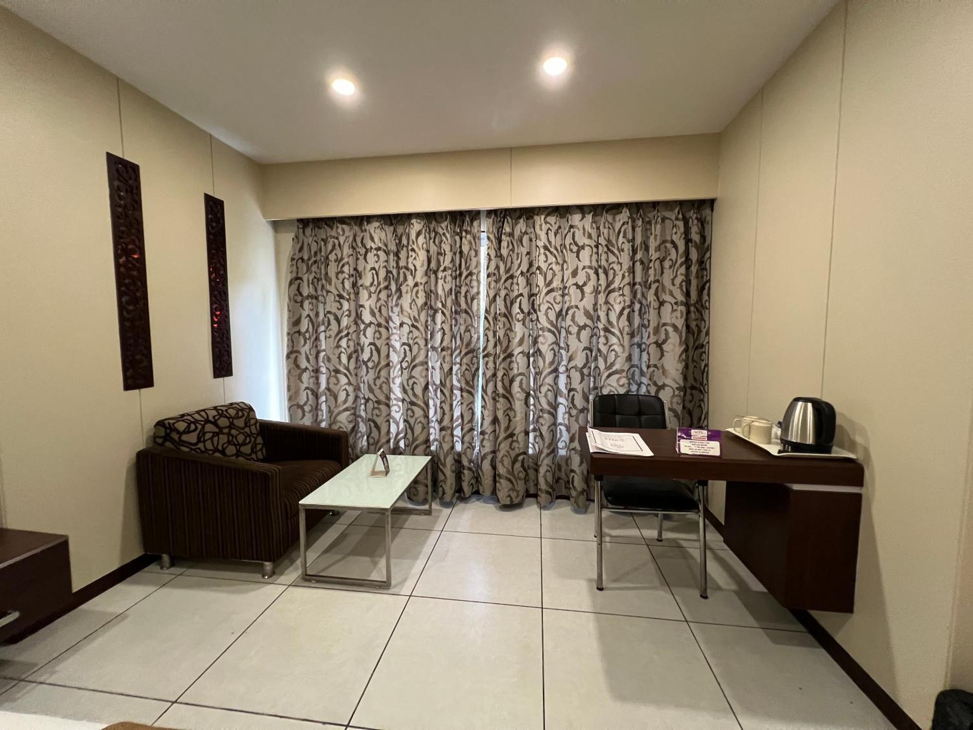 Vits Shalimar, Ankleshwar Hotel Kültér fotó