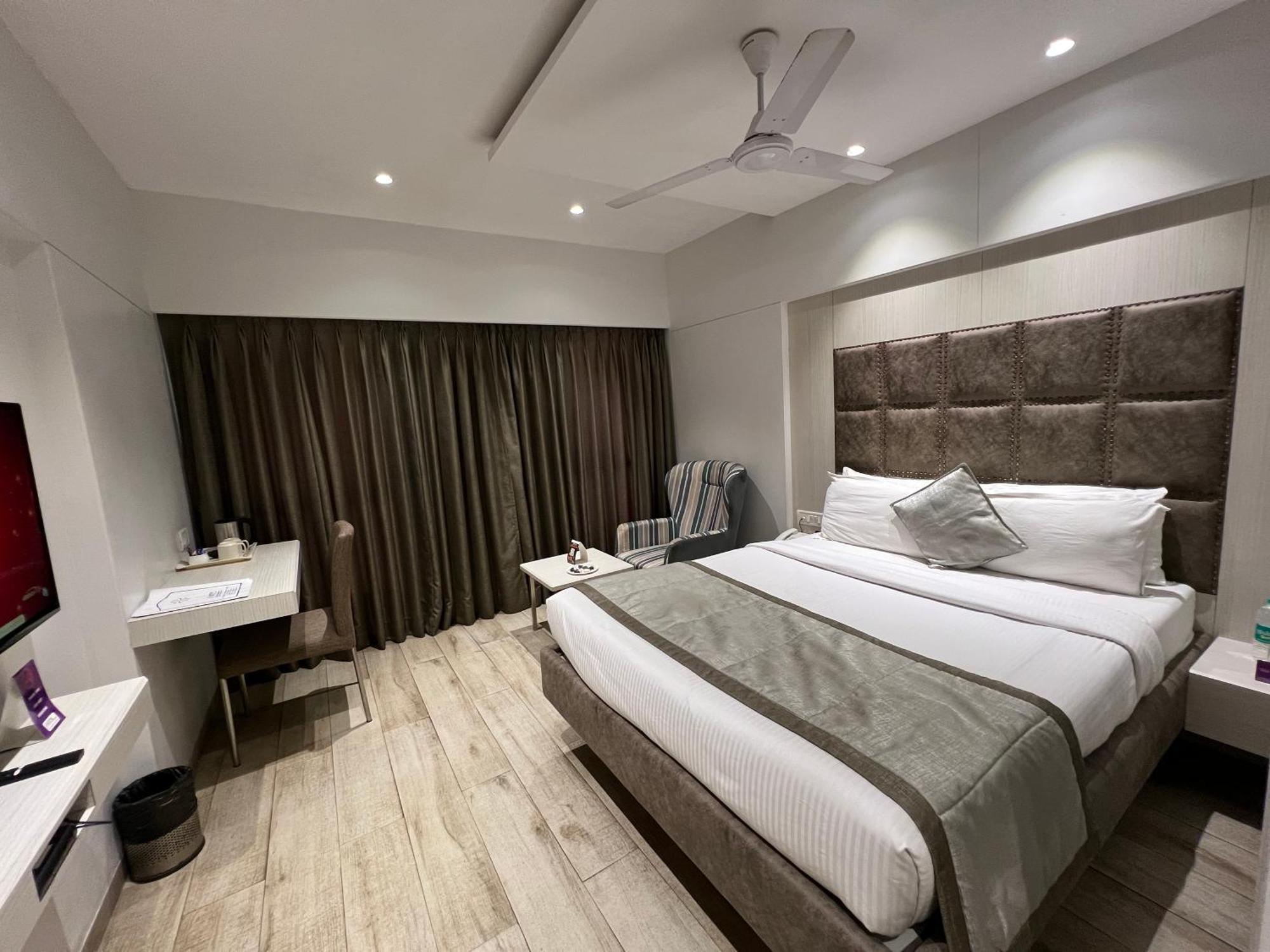 Vits Shalimar, Ankleshwar Hotel Kültér fotó