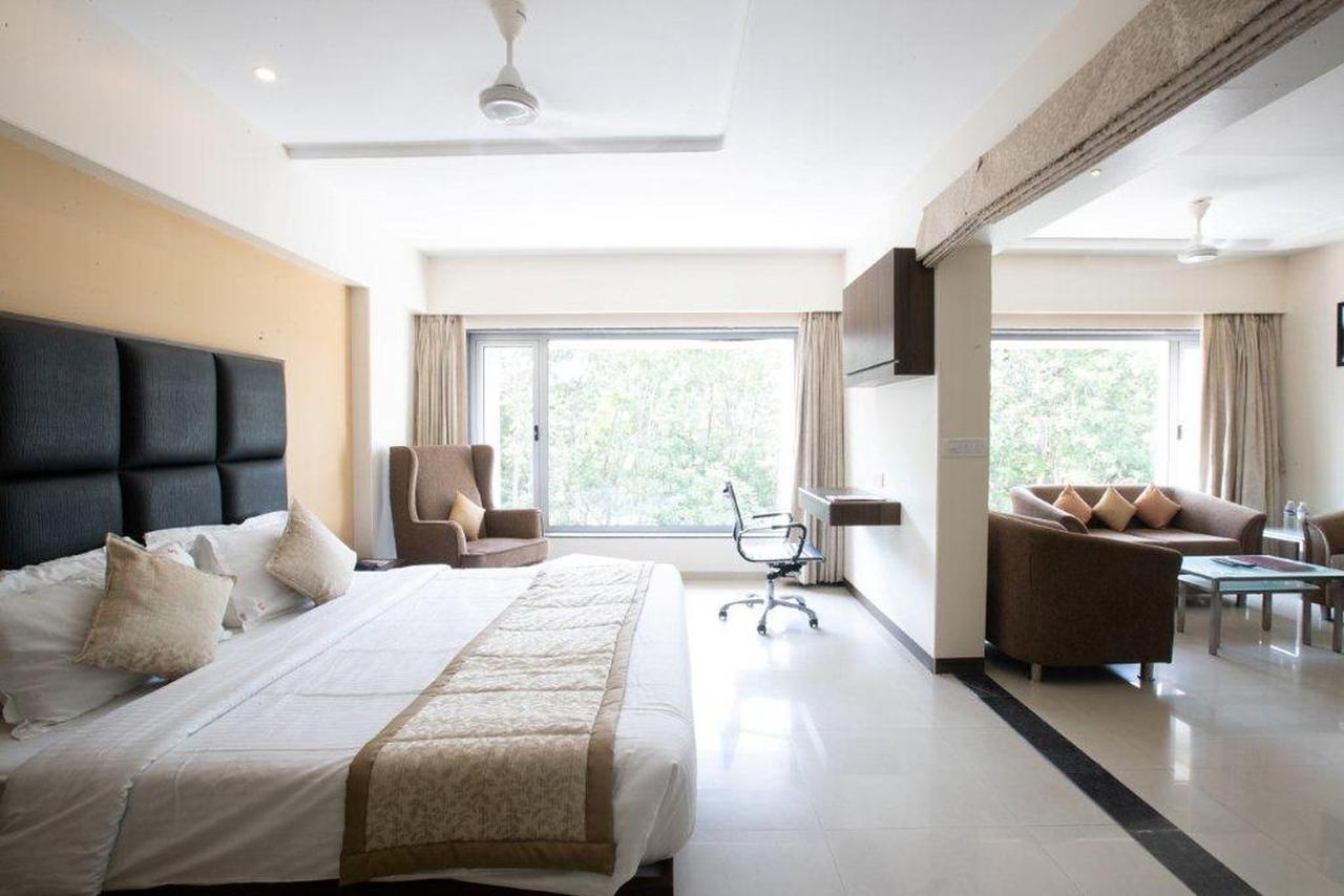 Vits Shalimar, Ankleshwar Hotel Kültér fotó